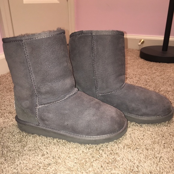 kids grey uggs